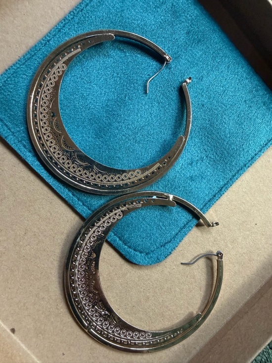 None Jewelry - Gold Tone Filigree Hoop Earrings - Women Jewelry